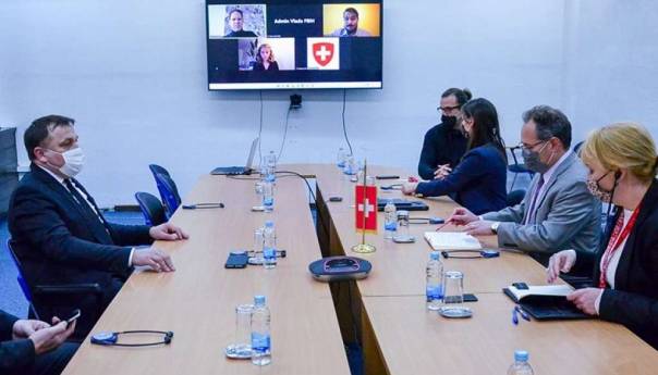 Ministar Dedić i ambasador Hunn o nastavku ulaganja švicarskih investitora u FBiH