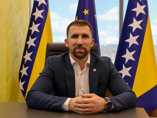 Ministar Delić pozvao poslodavce da poštuju pravo radnika na odsustvo zbog obilježavanja Bajrama