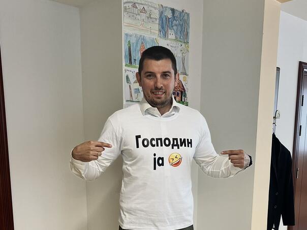 Ministar 'gospodin ja' poželio sretan Svjetski dan šale