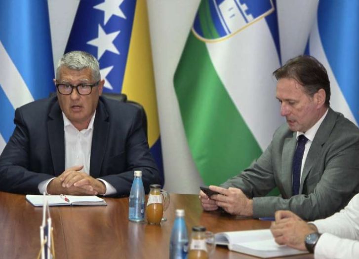 Ministar Hrnjić: Osigurano oko osam miliona eura za odvodnju otpadnih voda