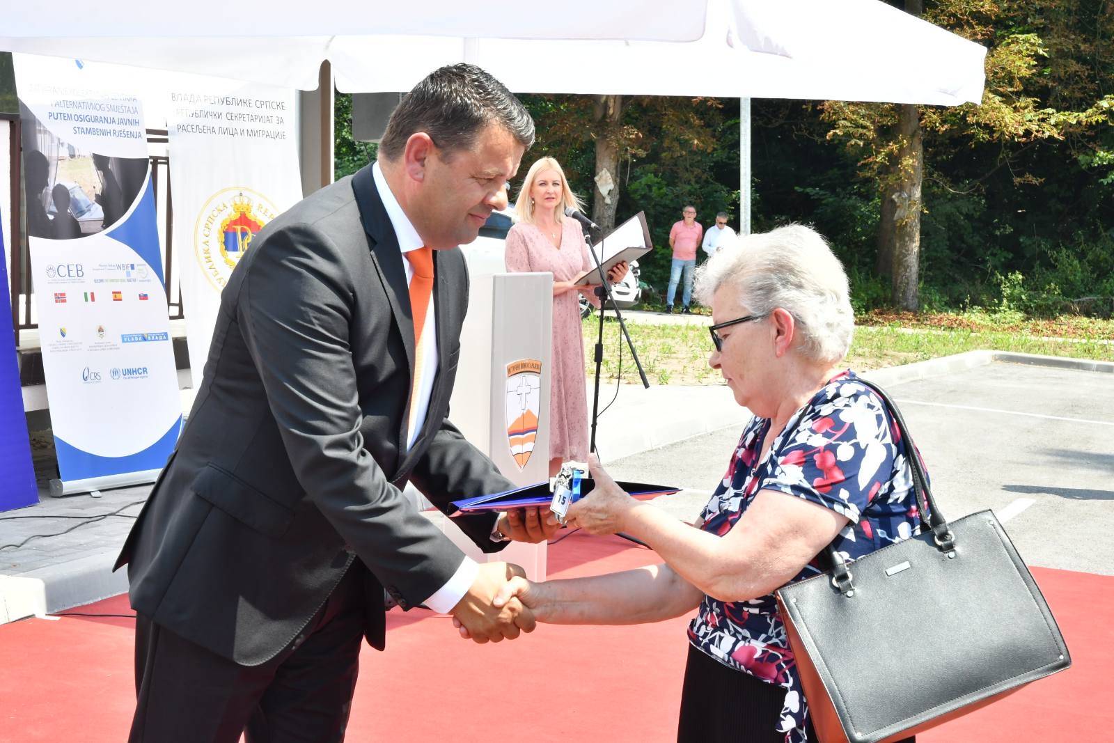 Ministar Hurtić na otvaranju novoizgrađene zgrade u Istočnom Novom Sarajevu