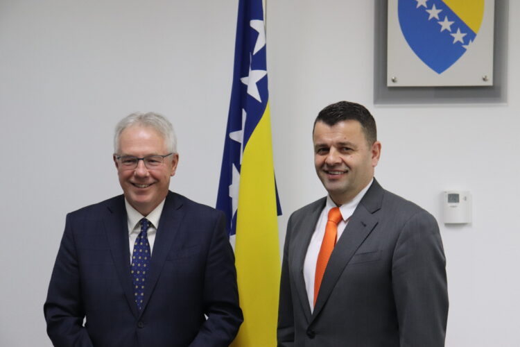Ministar Hurtić s Murphyjem: Naglašena važnost Instituta za nestale osobe BiH