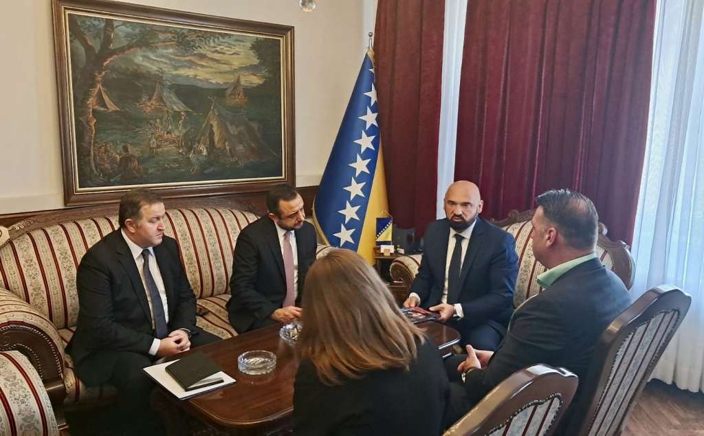 Ministar Isak i ambasador Akseki razgovarali o jačanju sigurnosne saradnje BiH i Turske