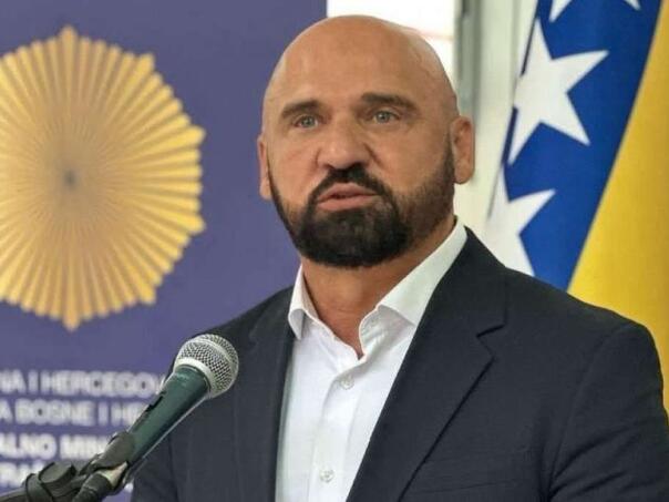 Ramo Isak: Na korupciju ne treba okretati glavu