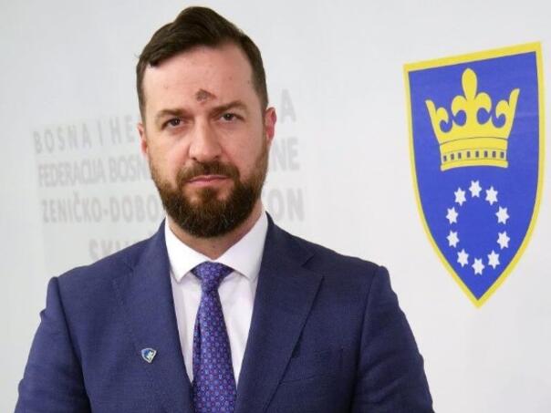 Ministar izdao instrukcije: Online nastava u školama u Zenici i Tešnju