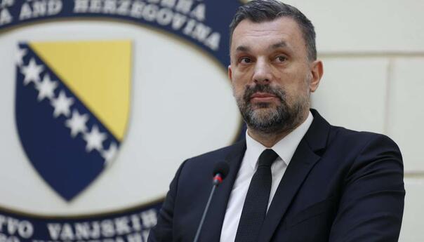 Ministar Konaković uputio čestitku reisu-l-ulemi Huseinu ef. Kavazoviću