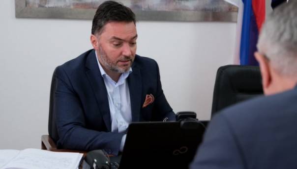 Ministar Košarac i UNDP o podršci privrednicima