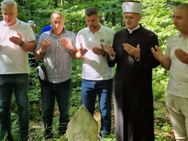 Ministar Lokmić posjetio mezar i mjesto pogibije Izeta Nanića