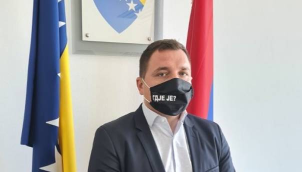 Ministar Lučić osudio napad na manastir Svete Trojice u Vozući
