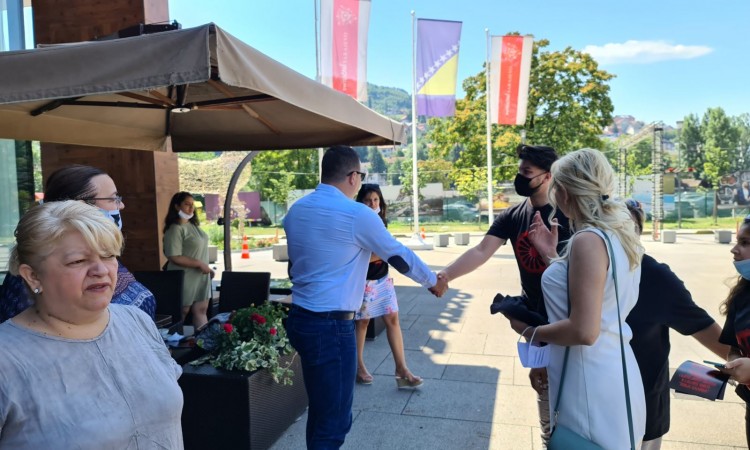 Ministar Lučić razgovarao s predstavnicima 'Ženske romske mreže Uspjeh'