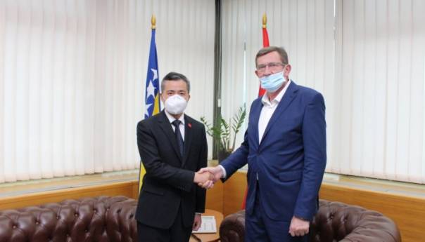 Ministar Mitrović i ambasador Ji o unapređenju odnosa BiH i Kine