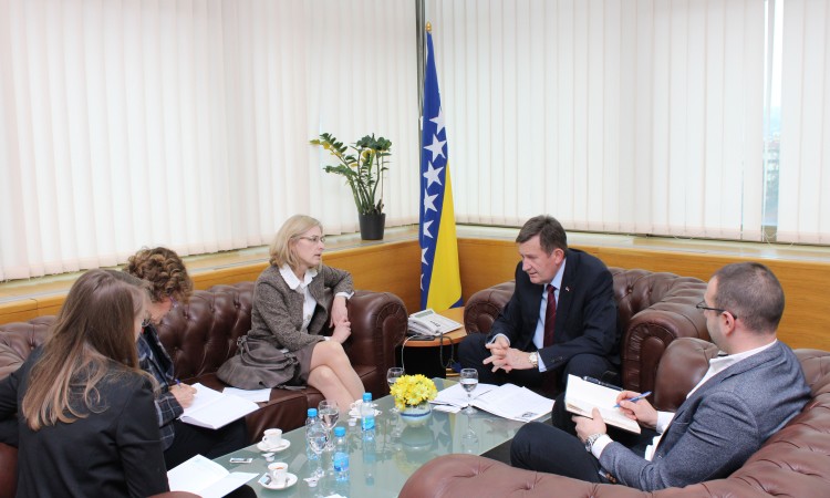 Ministar Mitrović razgovarao s ambasadoricom Austrije u BiH