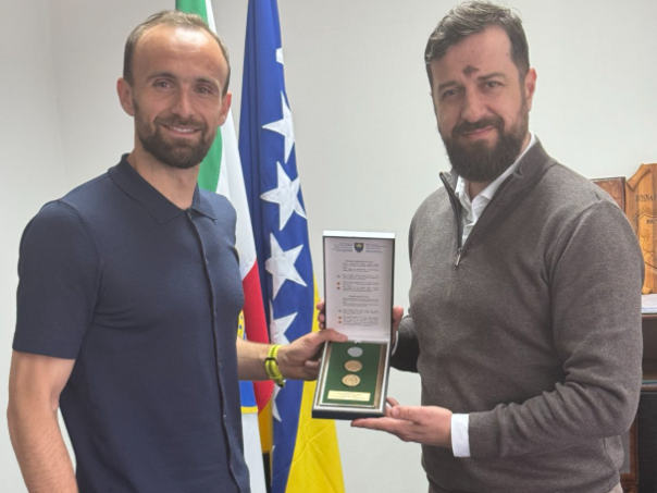 Ministar Mušija ugostio najboljeg atletičara BiH Amela Tuku, podrška neće izostati