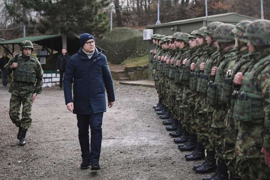 Ministar obrane Srbije na obilježavanju neustavnog Dana RS