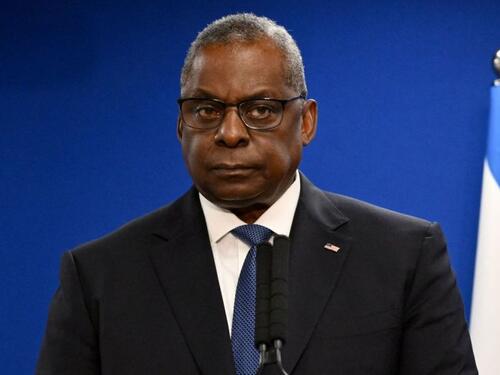 Ministar odbrane SAD boluje od raka