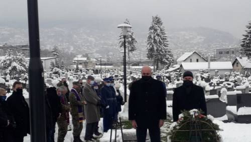Ministar Osmanović i načelnik Tanović odali počast poginulim iz HVO-a
