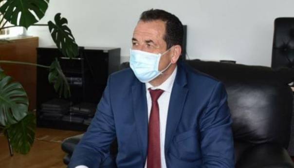 Ministar Selmo Cikotić pozitivan na korona virus