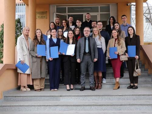 Ministar Velagić uručio priznanja dobitnicima rektorovih nagrada