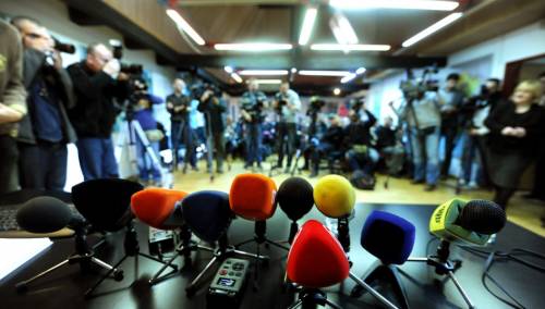 Ministarstvo civilnih poslova BiH: Novinare uvrstiti na listu prioriteta za vakcinisanje