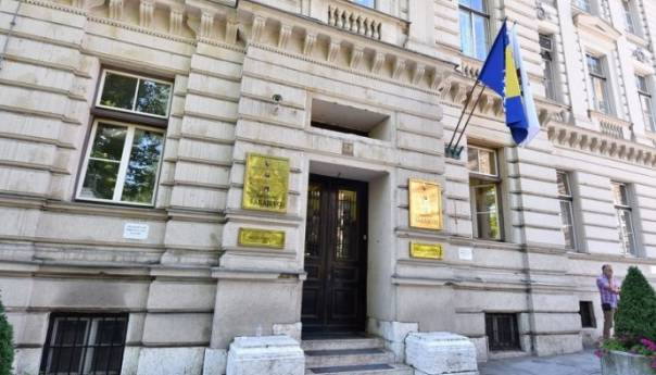 Ministri Čičić i Softić Kadenić pozitivni na koronavirus