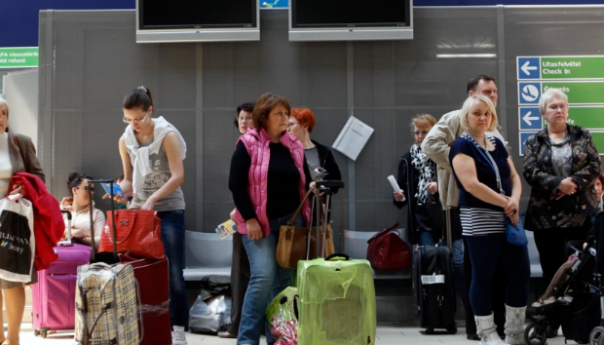 Ministri EU raspravljaju o opštoj zabrani viza za Ruse