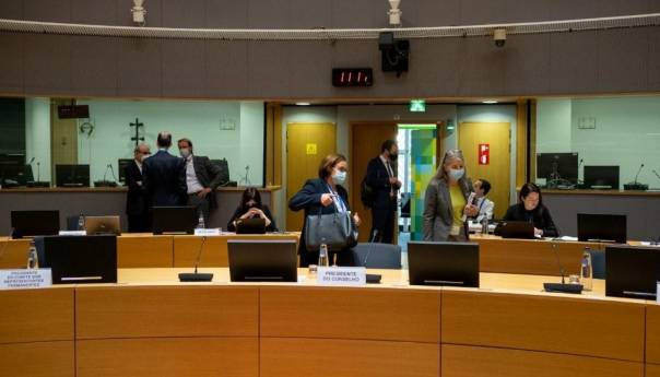 Ministri EU tražili sankcije Dodiku, Hrvatska kontra Njemačke