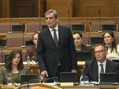 Bošnjaci preglasani pri glasanju o uvođenju viza turskim državljanima