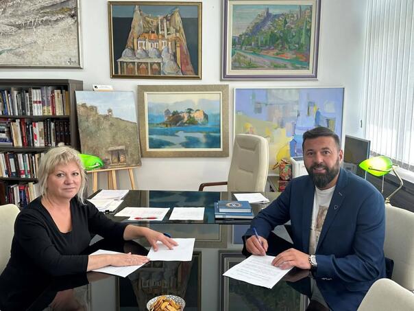 Magoda i Vlaisavljević potpisali ugovore za unapređenje infrastrukture u Sarajevskom ratnom teatru