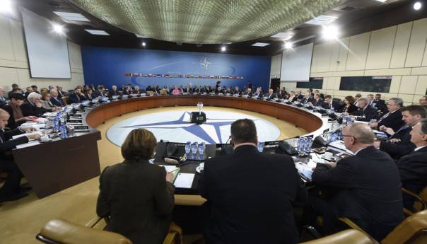 Ministri NATO-a danas raspravljaju o stanju BiH 