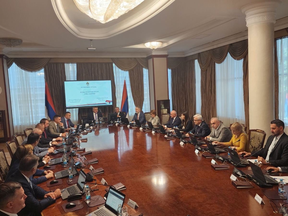 Ministri u novom sazivu nelegalne Vlade RS-a preuzeli dužnost