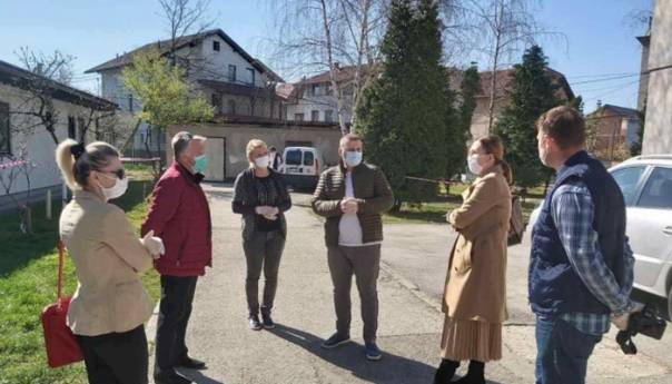 Ministrica Agić i epidemiolog Ler zadovoljni mjerama u Gerontološkom centru