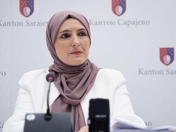 Ministrica: Bosanski jezik ostaje, biće u rasporedu