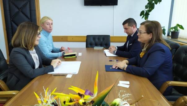 Ministrica Gudeljević i veleposlanica Bukinac o saradnji u obrazovanju