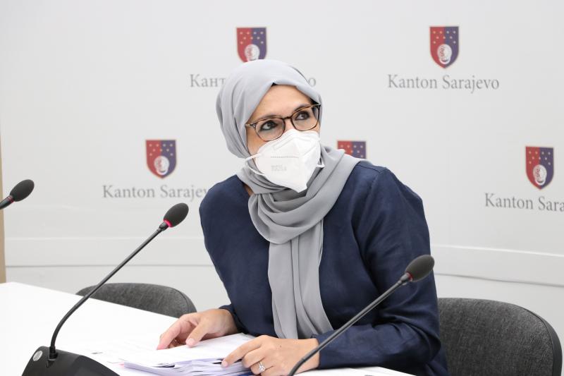 Ministrica Hota-Muminović: Povratak učenika u školske klupe je prioritet