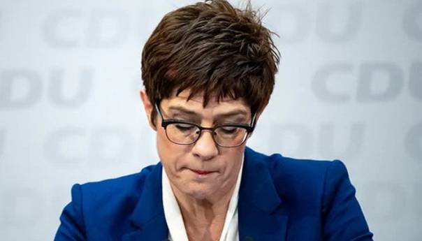 Ministrica odbrane Njemačke zabrinuta zbog situacije u SAD