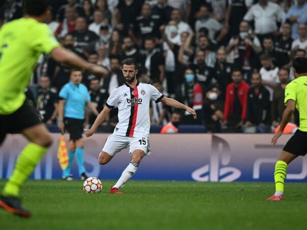 Miralem Pjanić uskoro potpisuje za novi klub