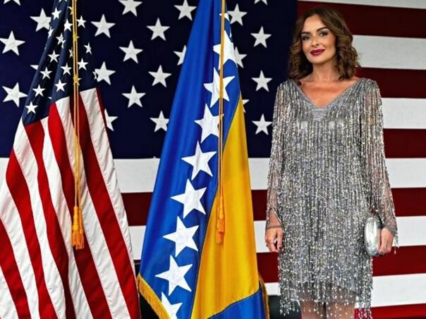 Mirela Bećirović zablistala na svečanom prijemu povodom 248. godišnjice nezavisnosti SAD-a