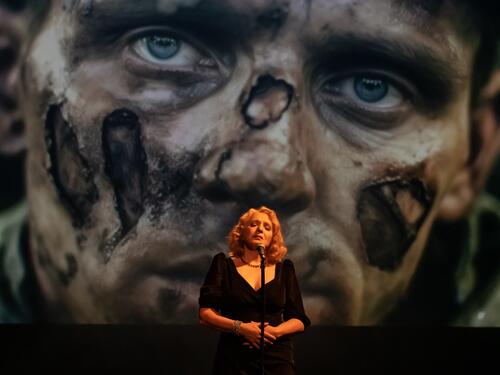 Mirjana Karanović u ulozi Marlene Dietrich u utorak na sceni Narodnog pozorišta