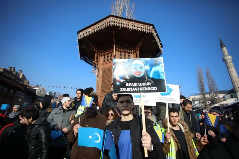 Mirna šetnja u Sarajevu zbog torture Kine nad muslimanima