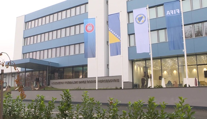 Misimović, Spahić i Izvršni odbor NS BiH danas o selektoru Zmajeva