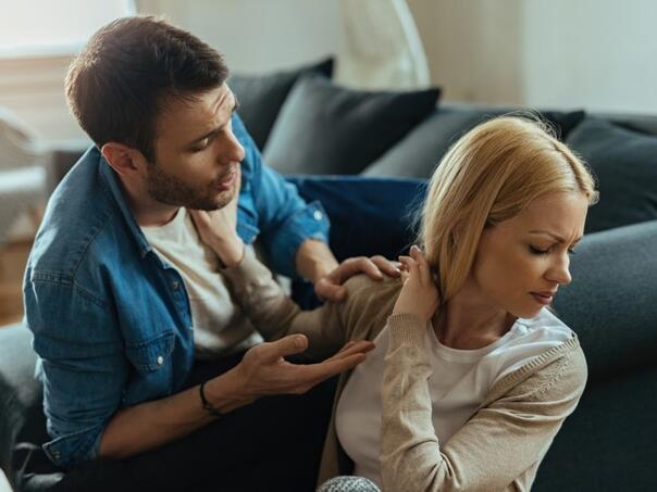 Mislite da vas koristi da bi prebolio bivšu vezu? Evo kako to pokazuje