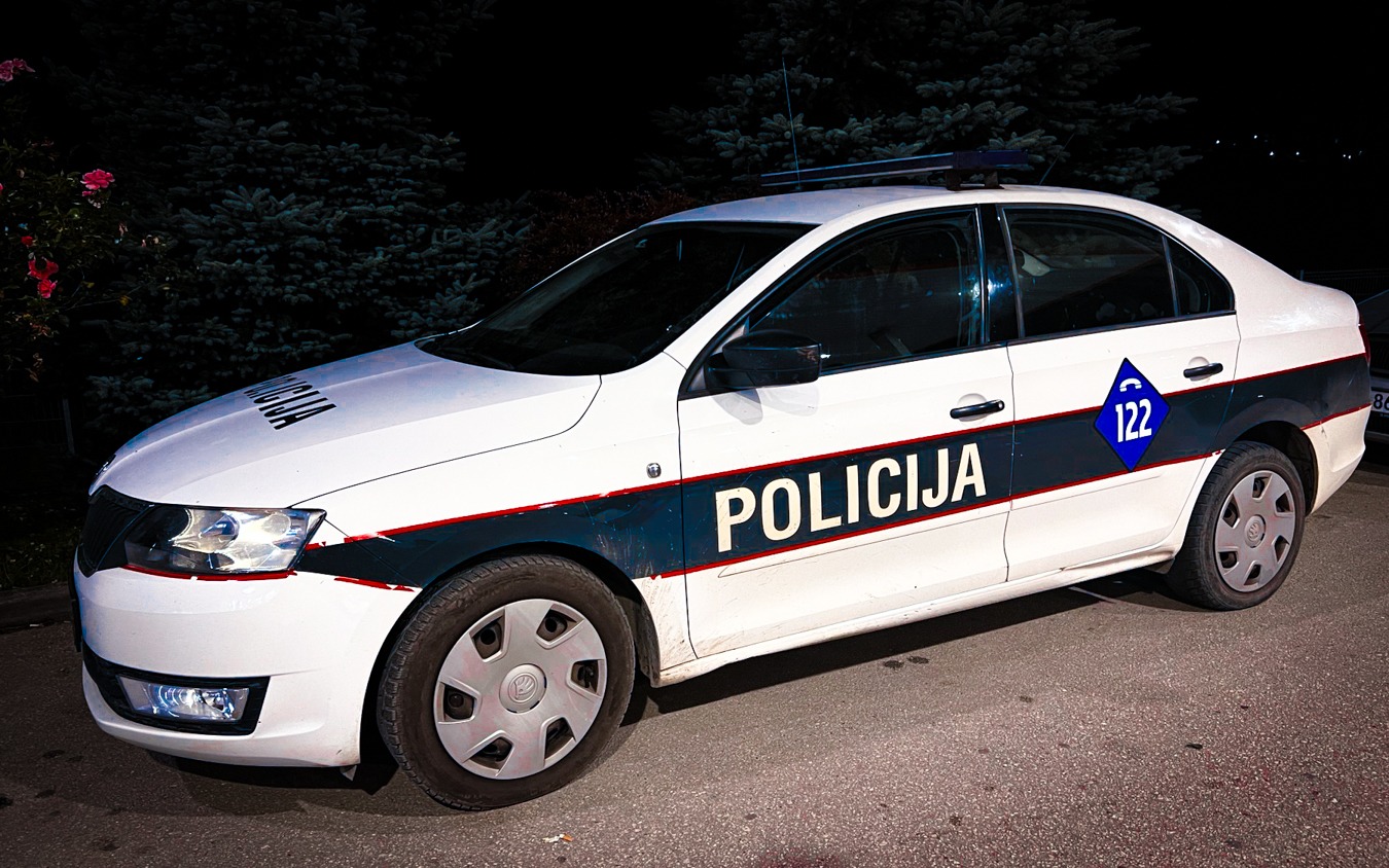 Misteriozna smrt u Zenici: Pronađeno tijelo muškarca u dvorištu kuće
