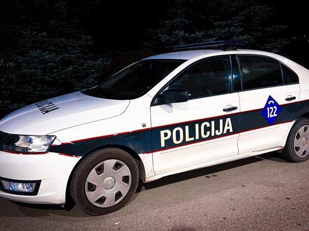 Misteriozna smrt u Zenici: Pronađeno tijelo muškarca u dvorištu kuće