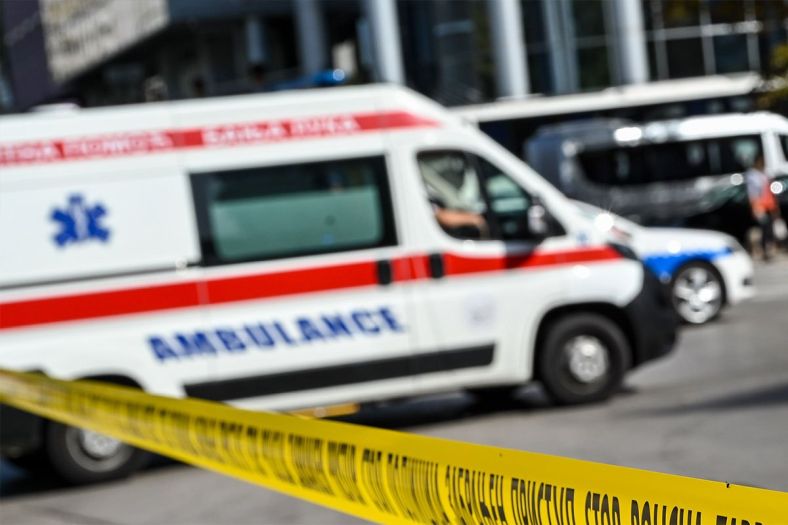 Petoro ljudi zatražilo pomoć, policija evakuisala zgradu