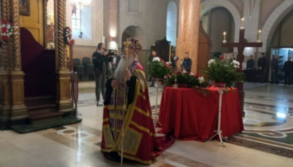 Mitropolit Hrizostom služi liturgiju u Sabornom hramu u Sarajevu