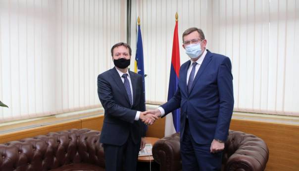 Mitrović i Pacurețu o mogućnosti novog sporazuma o cestovnom prijevozu