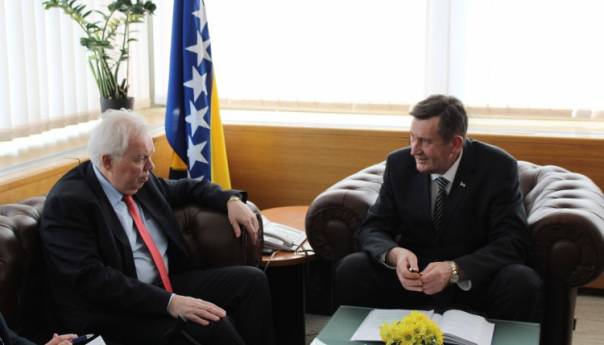 Mitrović razgovarao s ruskim ambasadorom o saradnji u oblasti saobraćaja
