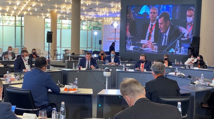 Mitrović u Tirani potpisao memorandum o mapi puta za 5G mrežu