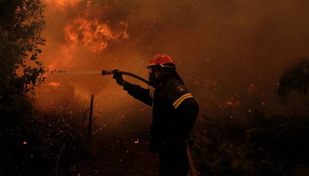 Mitsotakis uputio izvinjenje zbog neuspjeha u suzbijanju požara