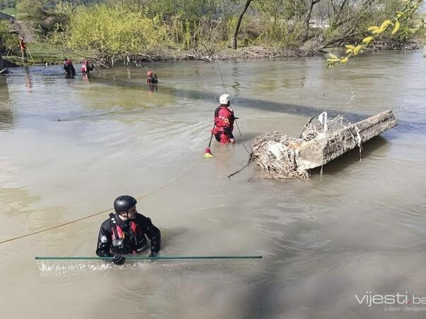 Mjesec dana potrage za nestalim policajcem Samirom Mustafićem, pretraga terena i danas